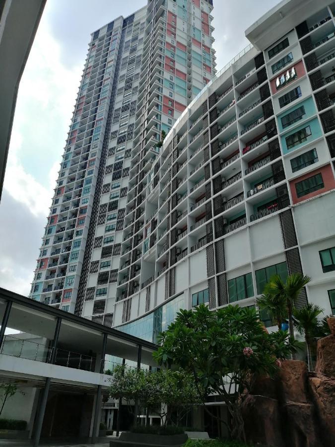 I City Duplex Suite With Wifi Shah Alam Esterno foto